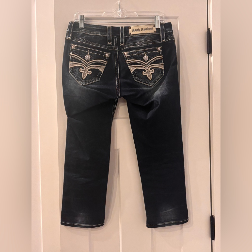 Rock Revival Easy Crop Size 26 Sukara Jeans